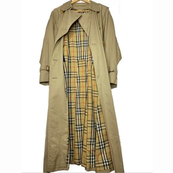 Authentic Vintage Burberry Chelsea Heritage Belted Trench coat,
